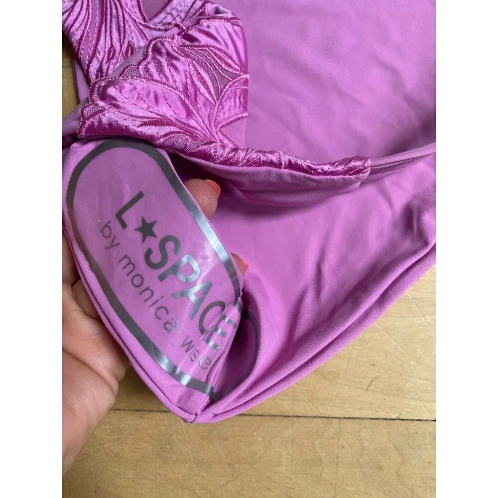 L*SPACE "Claude" bikini classic bottom womens sz Medium BNWOT rosebud - Picture 3 of 6